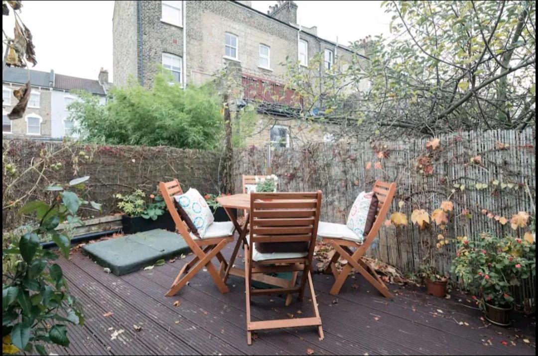 Stylish Room With Private Bath & Terrace In Super Central Clapham Junction Minutes From Victoria, Waterloo Londra Exterior foto